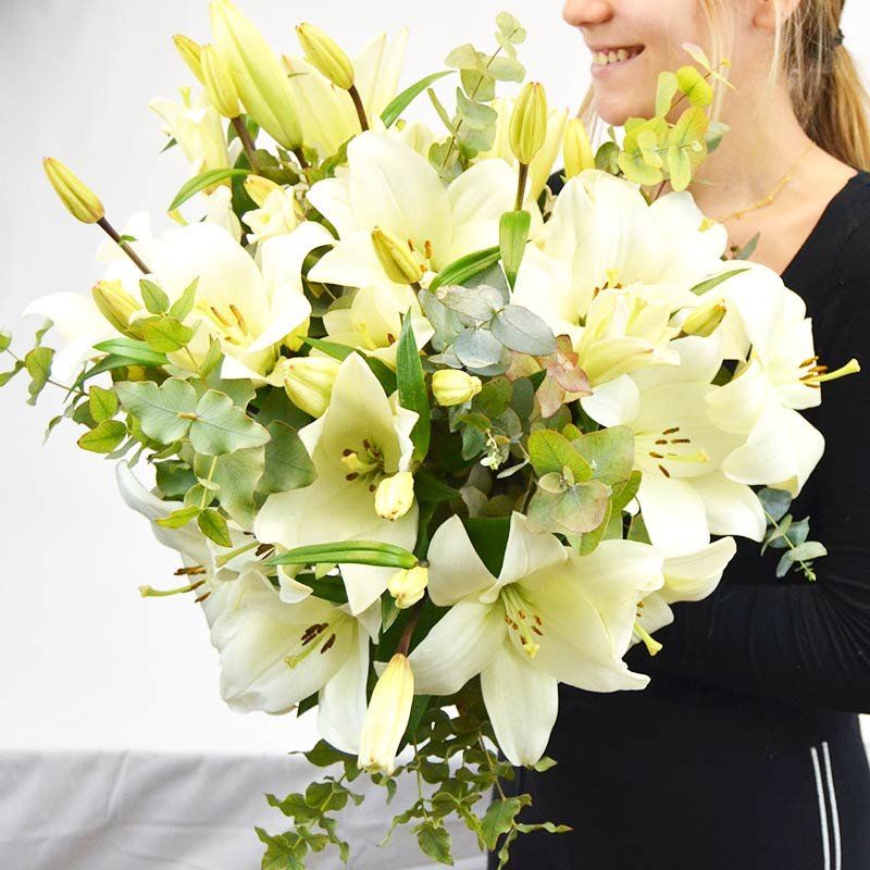 Ramo de lirios Blancos - 26,90€ : , Naturkenva | Ramos de flores para  regalar